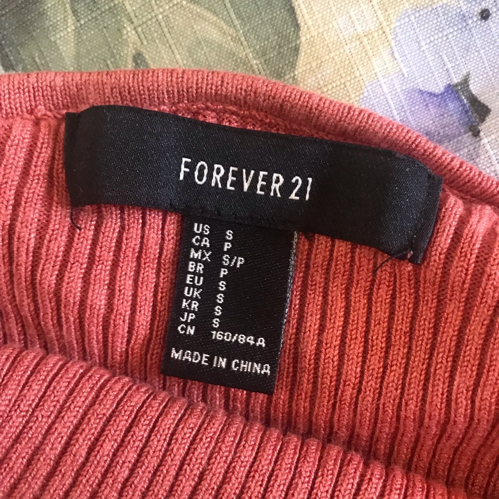 Forever21 Stretchy OTS sexy sweater crop - Picture 4 of 8
